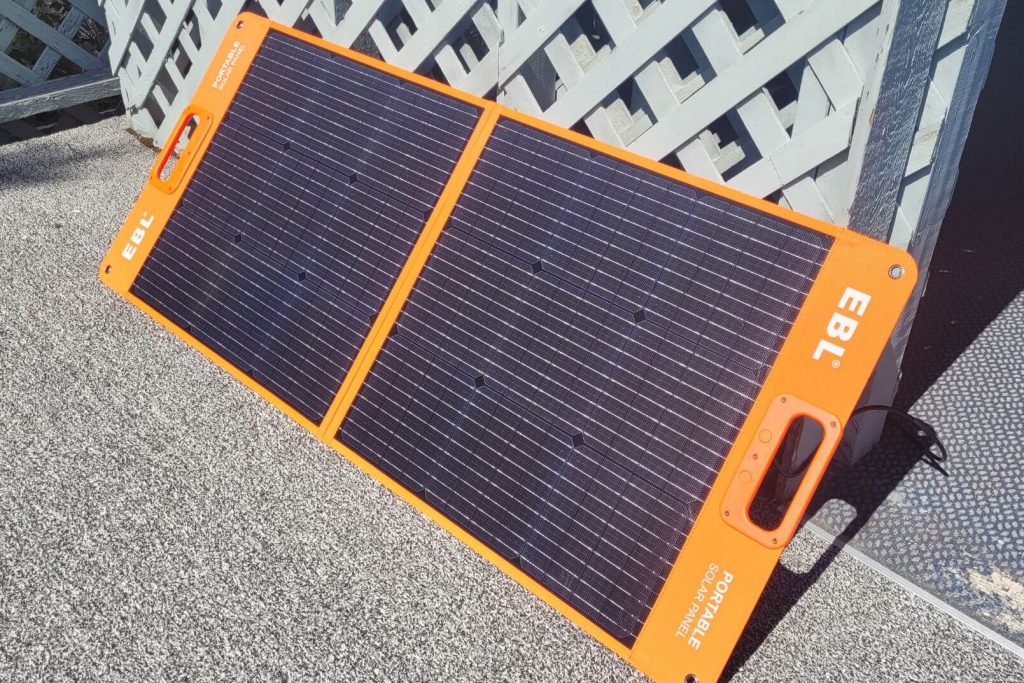 The EBL 100W portable solar panels